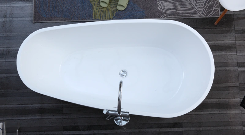 Modern OMQ-91724 Classic Freestanding Soaking Bathtub Sleek White Acrylic Easy to Maintain and Install
