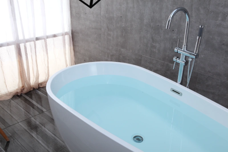 Sleek OMQ-91724 Classic Freestanding Soaking Bathtub Sleek White Acrylic Easy to Maintain and Install