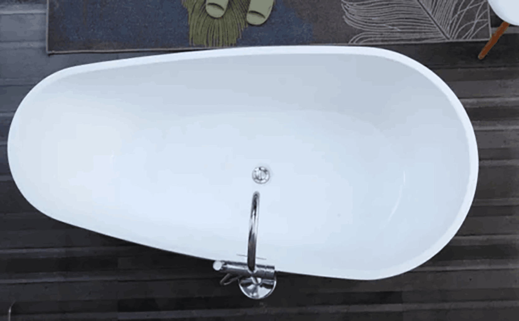 OMQ-91725 Freestanding Acrylic Bath Tub Spacious Interior Comfort Curve Backrest for Full-Body Relaxation 2