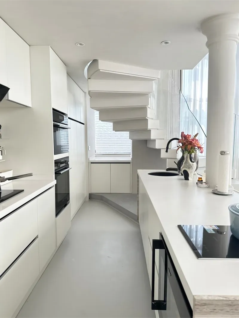 Minimalist Railing Design