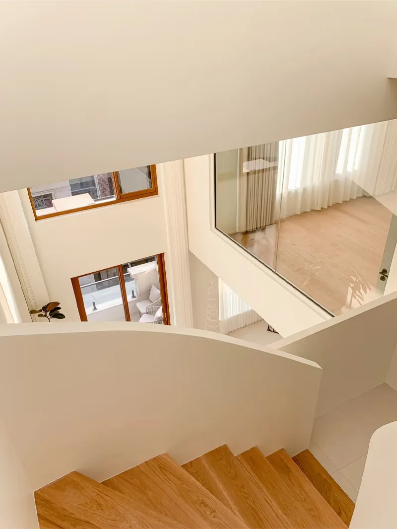 Sculptural Staircase 10