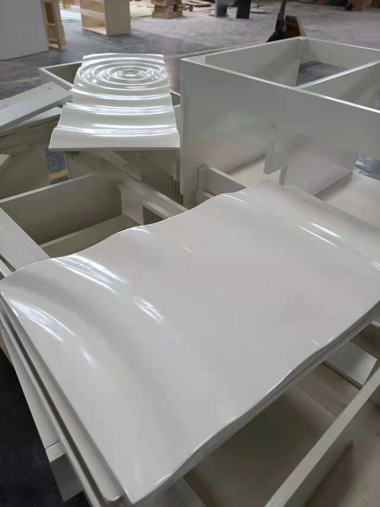 Zero-Damage wooden crate logistics for commercial bathroom cabinets