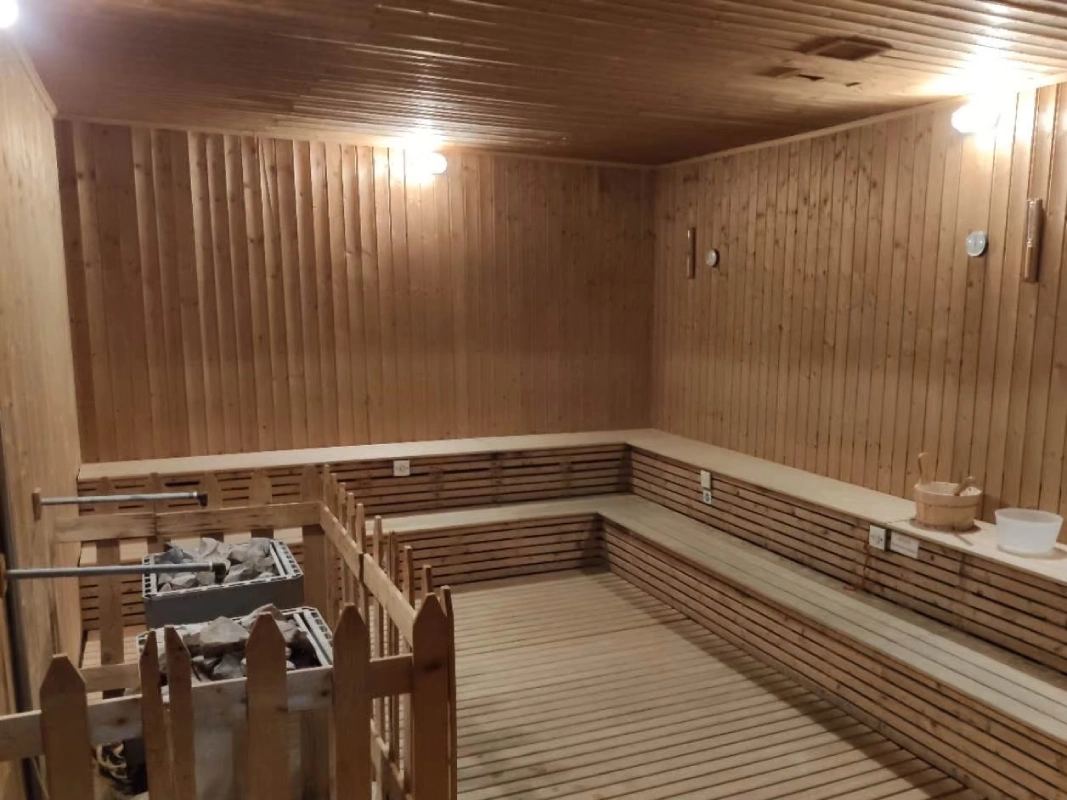 Pre-Fab Commercial Sauna