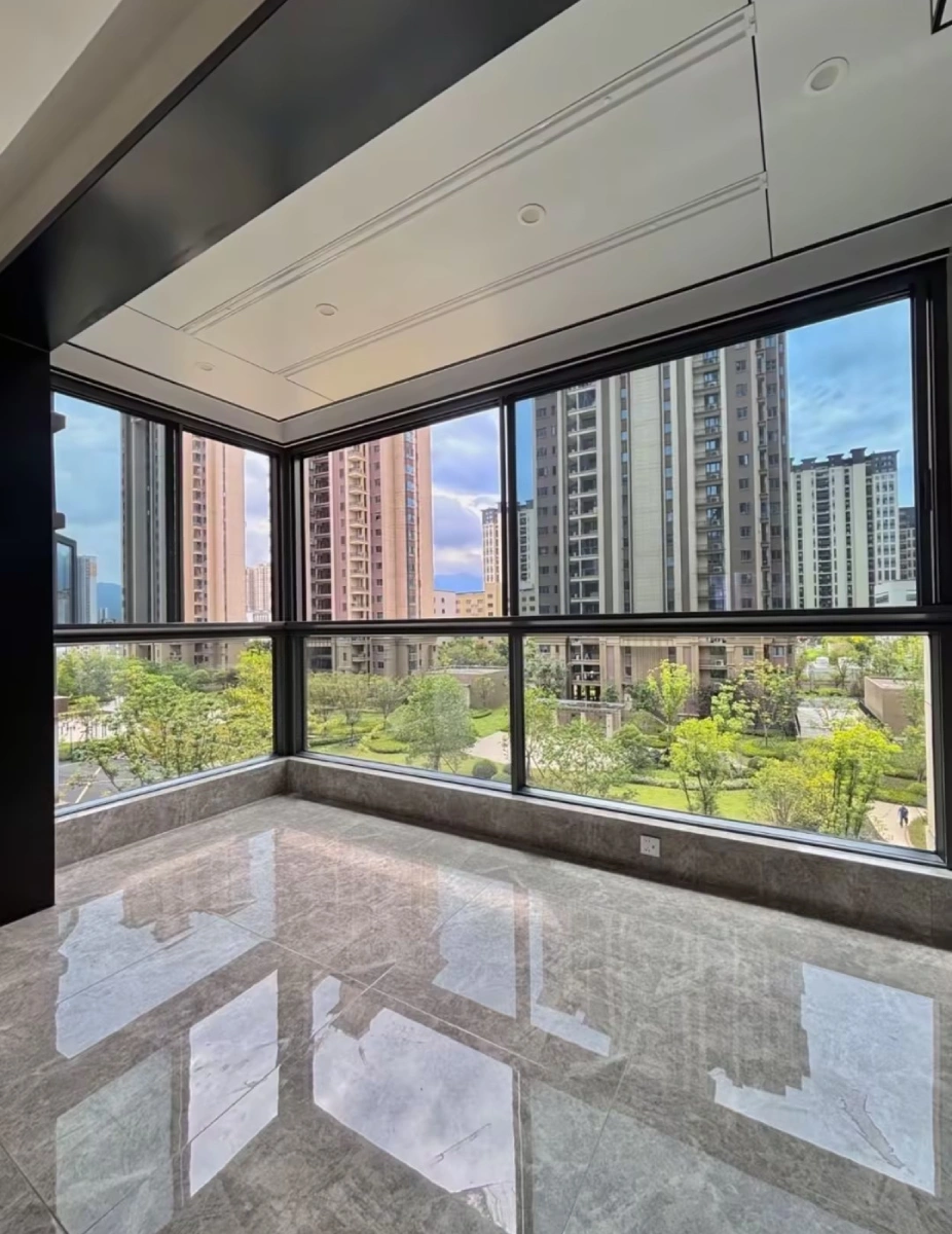 Sliding Window System 4