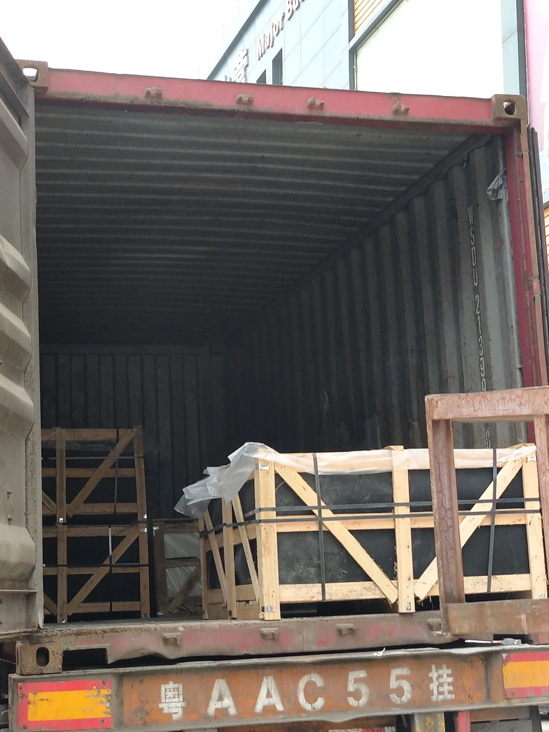 Factory production process and rapid loading for urgent hotel vanity orders