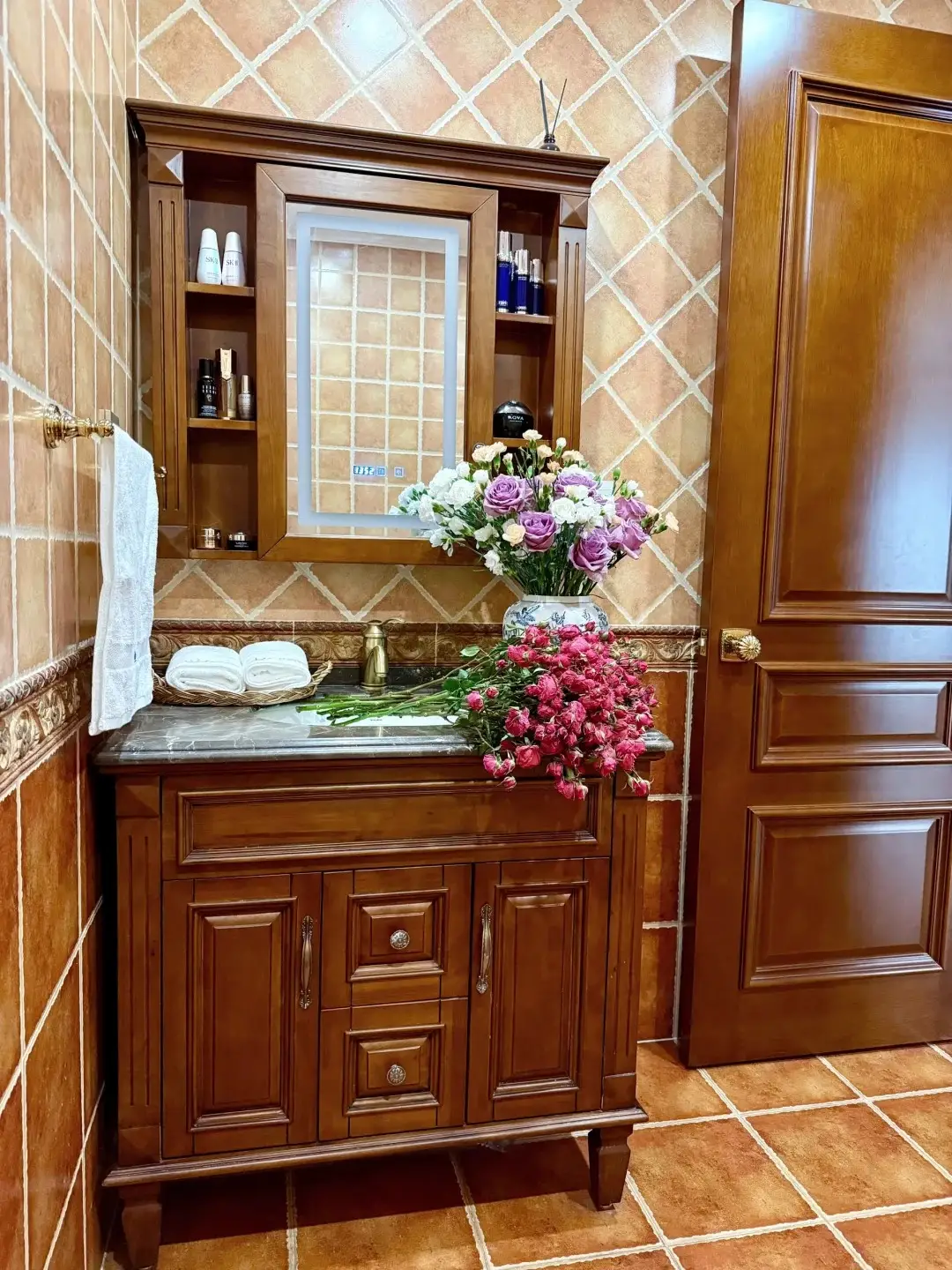 American bathroom vanity China manufacturer global case