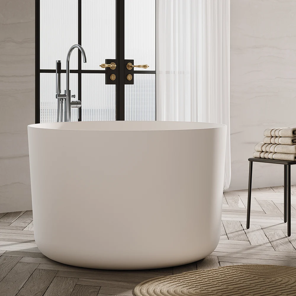 round bathtub